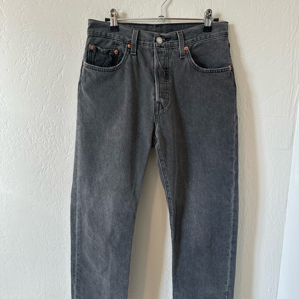 Levi's 501 Straight Leg Jeans - Picture 4 of 8